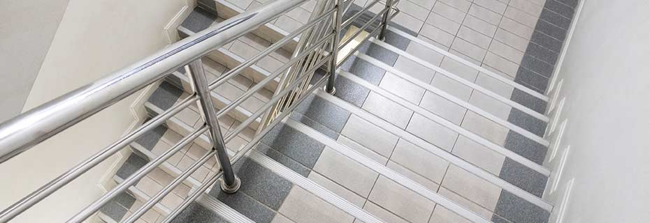 Gardez votre cage d'escalier propre.